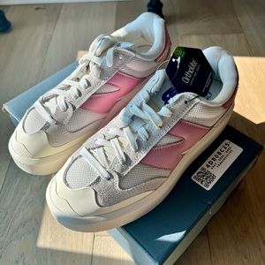 New Balance CT302 Tennis Sneaker Sea Salt / Hazy Rose W7